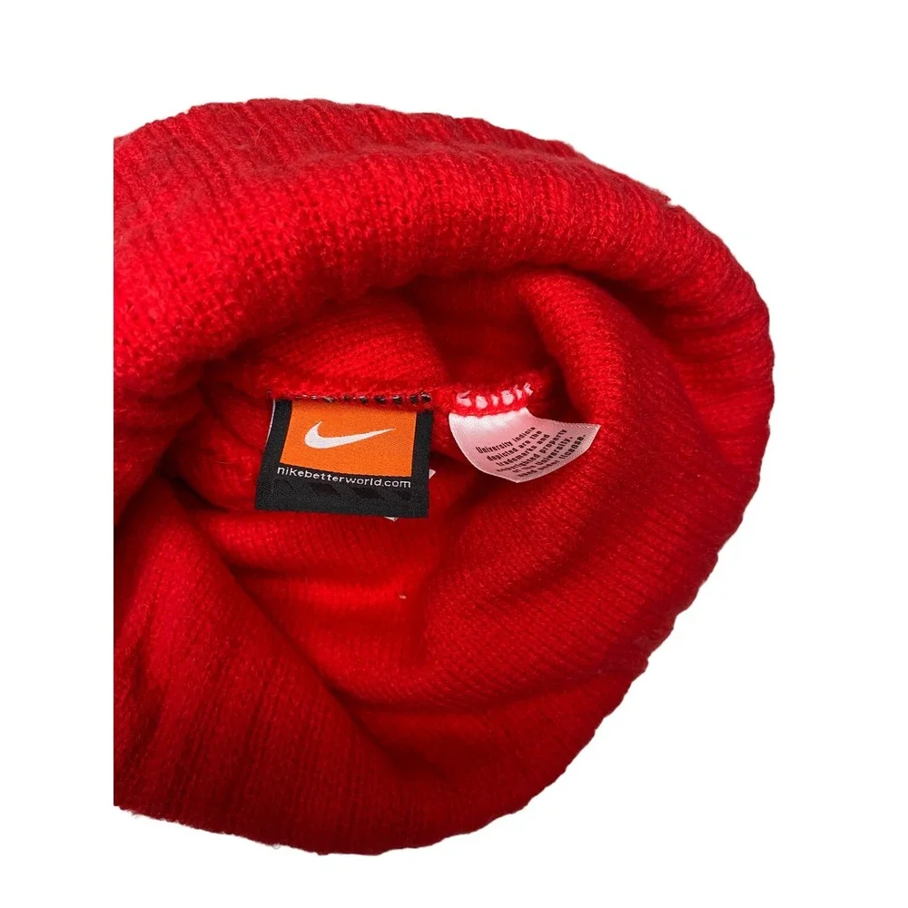 Nike Pom‎ Beanie Ole Miss Rebels Red Cuffed Knit NCAA SEC OSFM